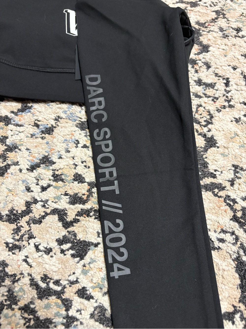 Darc Sport Cropped Workout Top - Picture 4 of 7
